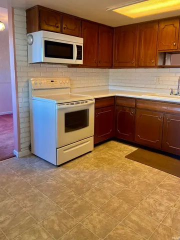 $319,900 | 9904 Highway 26, Lafayette, IN 47905