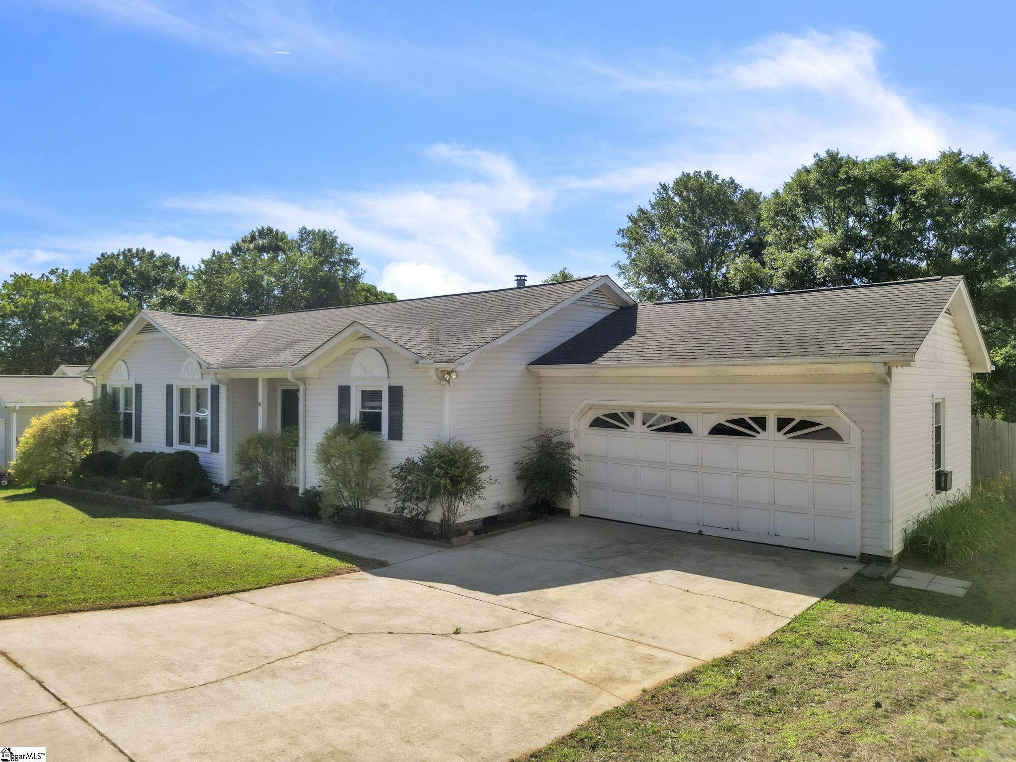 110 Apollo Avenue Greer, SC 29651 - Photo 3 of 33