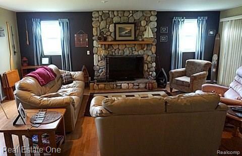 8040 Sharp Road Swartz Creek, MI 48473 - Photo 7 of 22 DSC00471.JPG