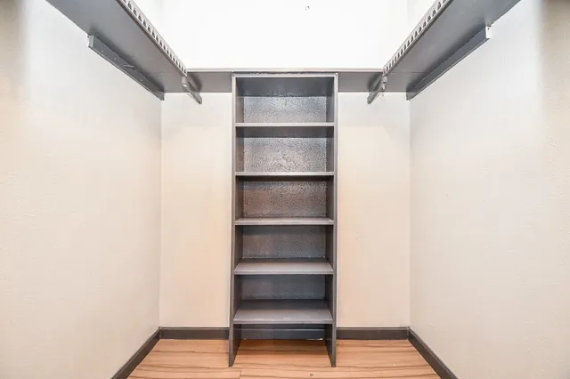 $900,000 | 7902 Prestwood Drive, Unit 110, Houston, TX 77036