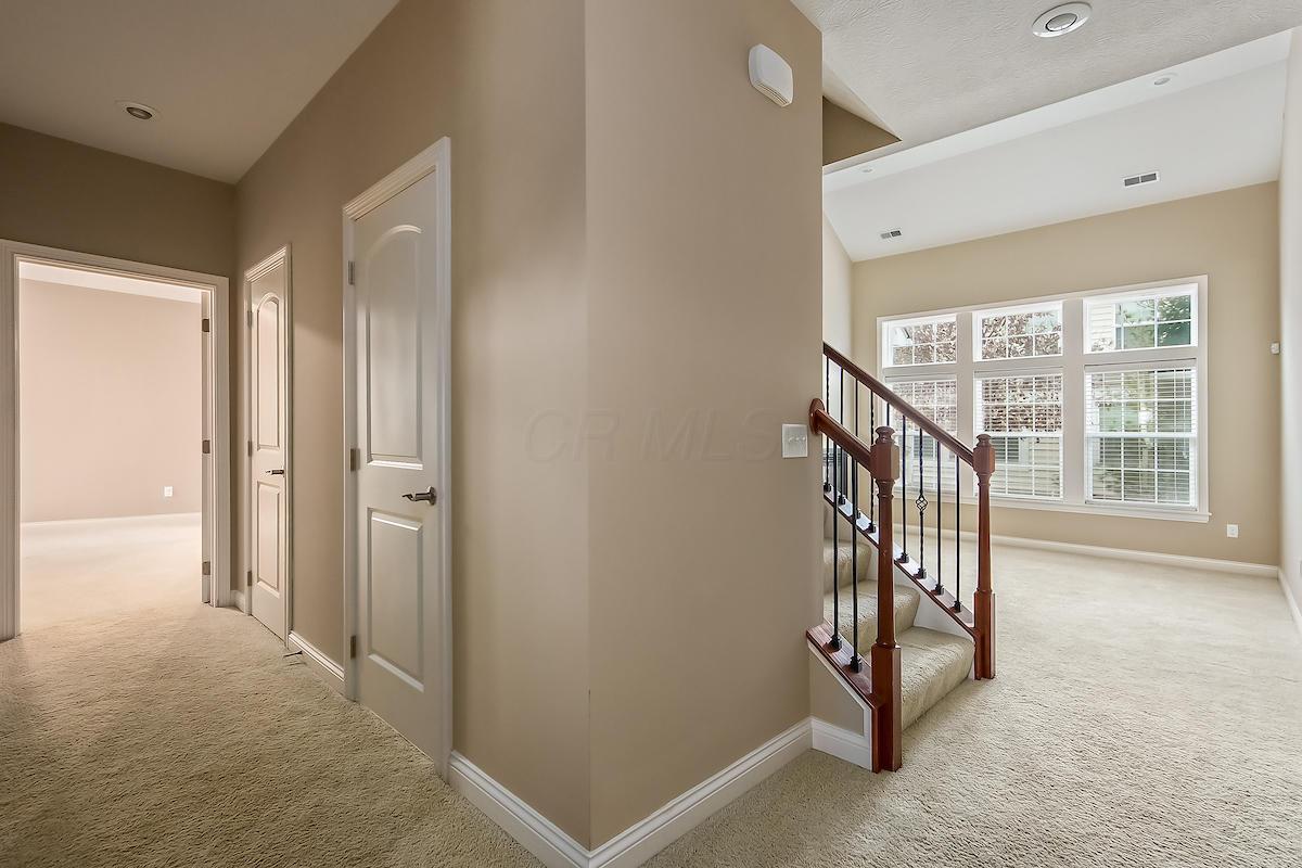 3922 Rennes Drive Columbus, OH 43221 - Photo 14 of 37