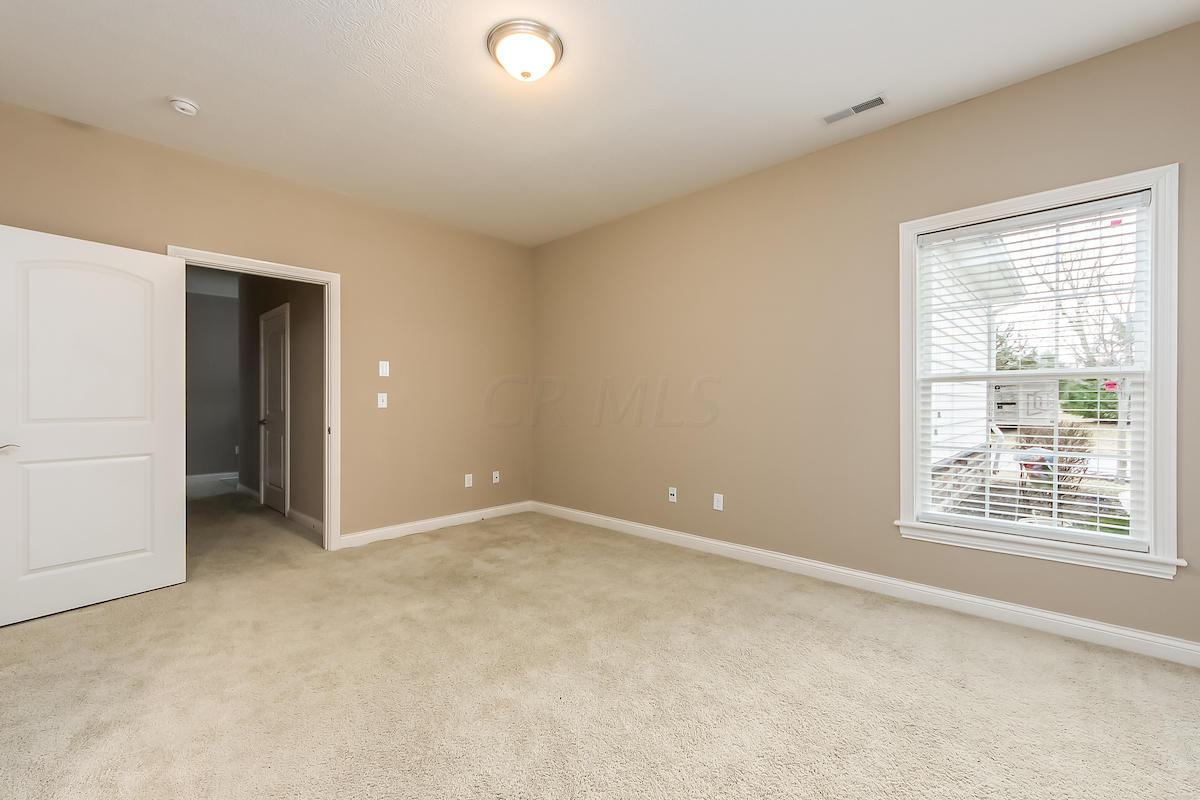 3922 Rennes Drive Columbus, OH 43221 - Photo 15 of 37