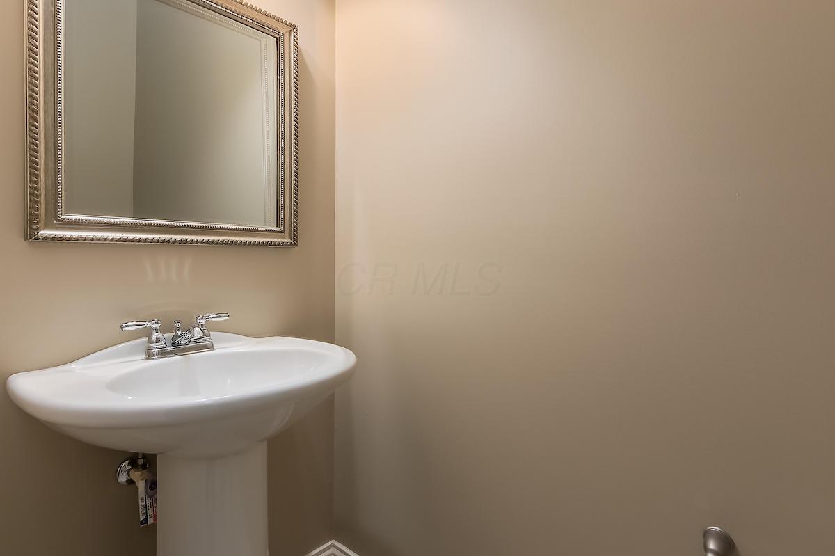 3922 Rennes Drive Columbus, OH 43221 - Photo 22 of 37