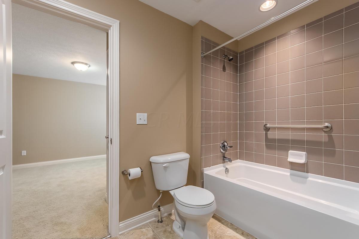 3922 Rennes Drive Columbus, OH 43221 - Photo 26 of 37