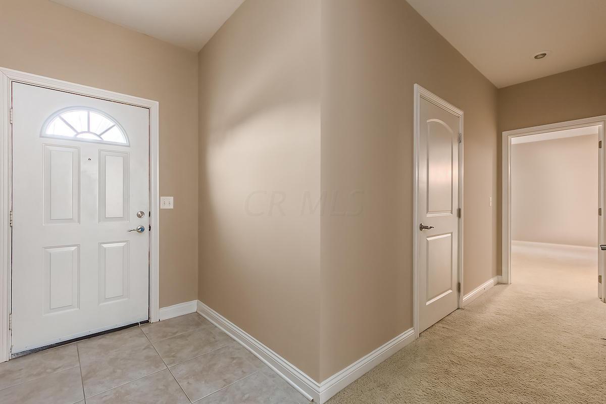 3922 Rennes Drive Columbus, OH 43221 - Photo 3 of 37