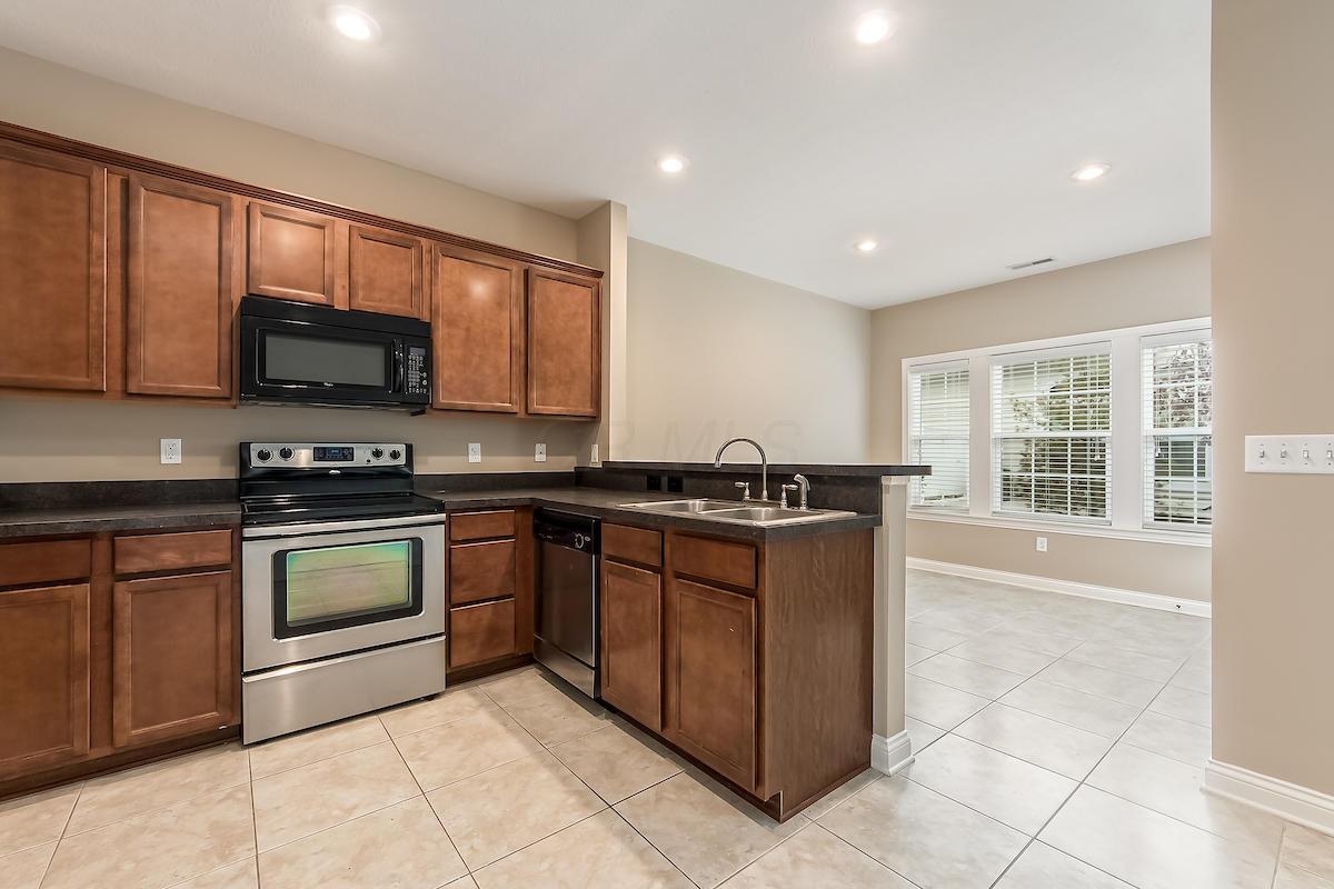 3922 Rennes Drive Columbus, OH 43221 - Photo 7 of 37