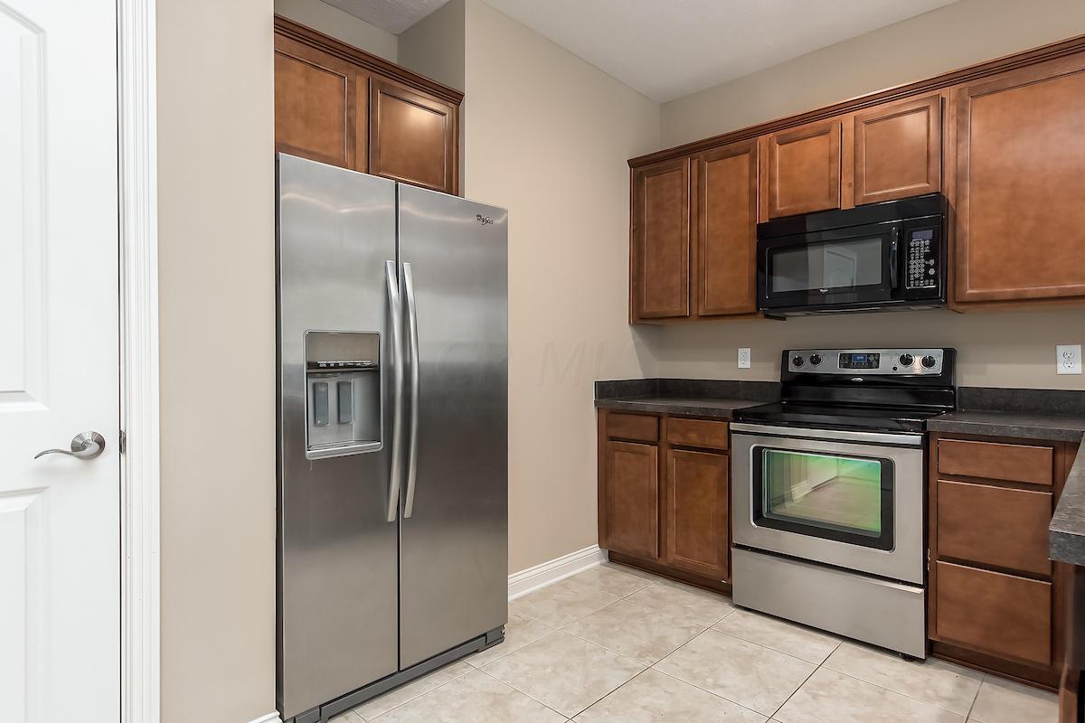 3922 Rennes Drive Columbus, OH 43221 - Photo 9 of 37