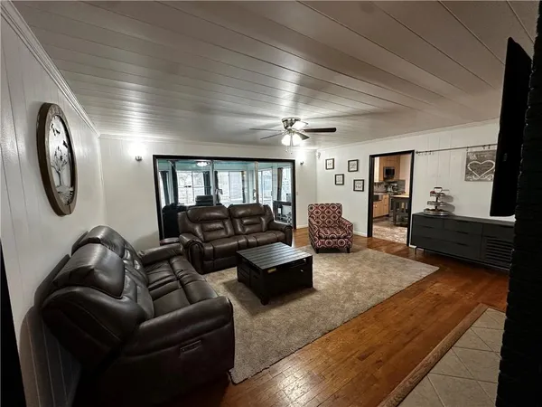 $450,000 | 9935 West 85th Street, Overland Park, KS 66212