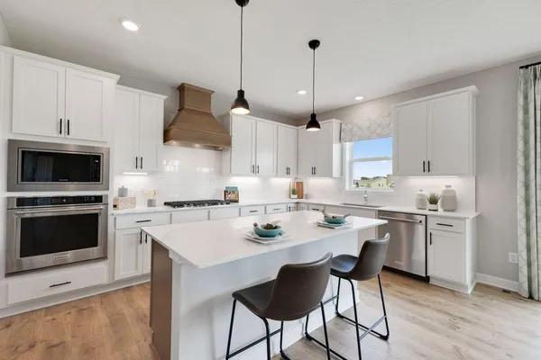 $651,720 | 2066 Kestrel Drive, Shakopee, MN 55379