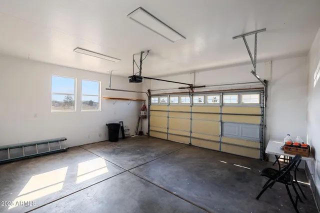 $584,900 | 25090 North High Desert Road, Paulden, AZ 86334