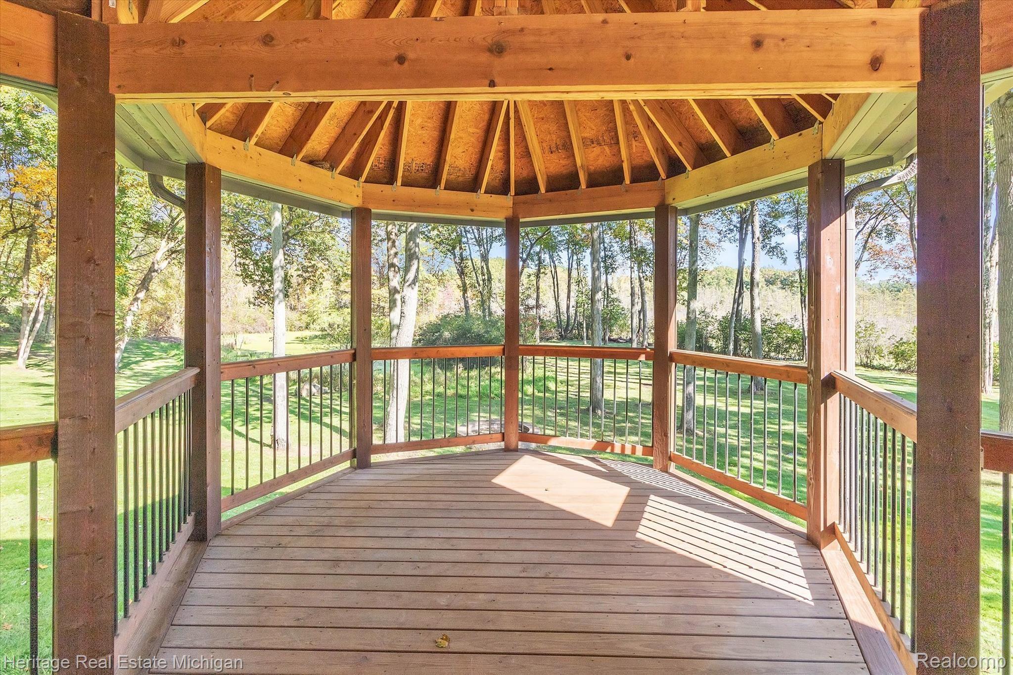 3800 Brighton Road Howell, MI 48843 - Photo 53 of 56 Porch view