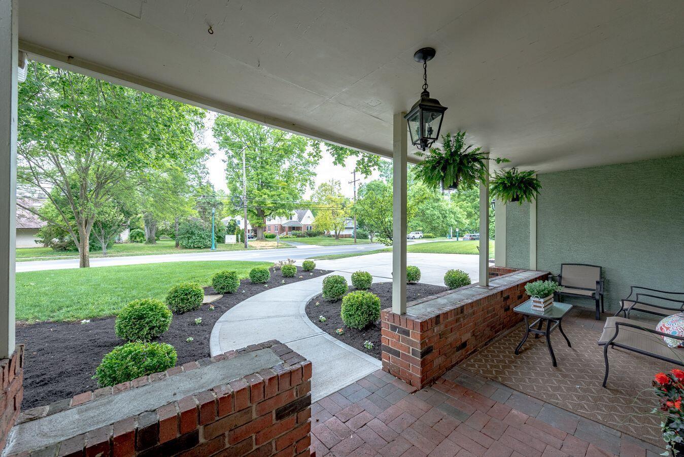 4410 Reed Road Upper Arlington, OH 43220 - Photo 4 of 41 Gallery Image 4