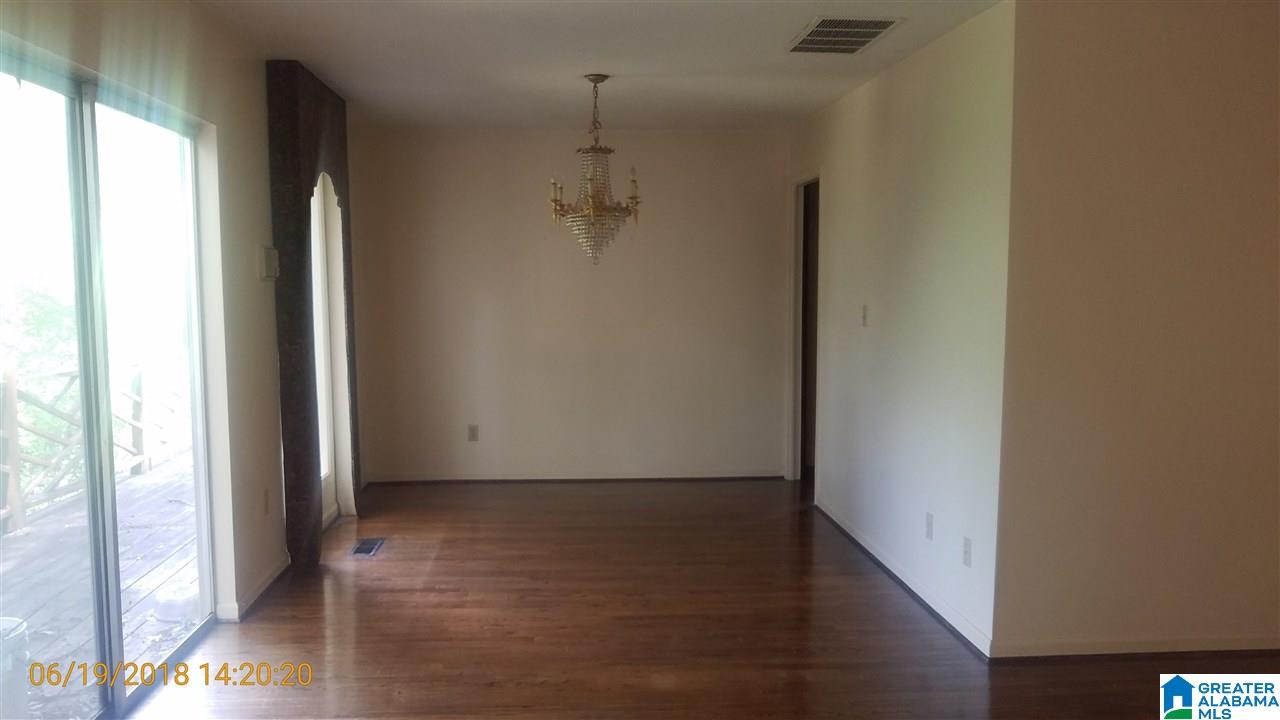 1037 7th Street West Birmingham, AL 35204 - Photo 4 of 23