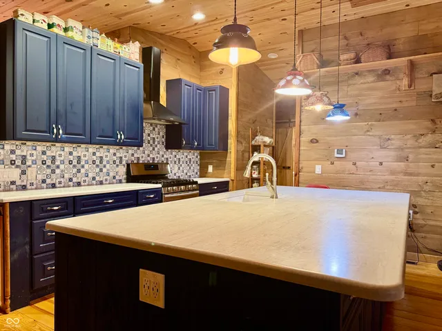 $379,900 | 6608 North County Road 550 East, Seymour, IN 47274