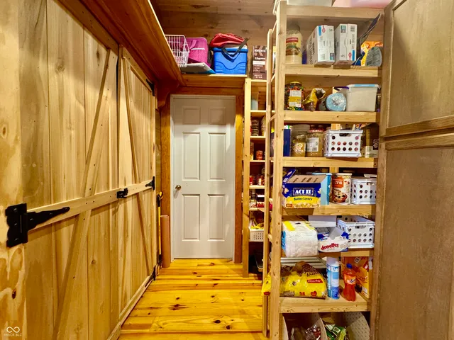 $379,900 | 6608 North County Road 550 East, Seymour, IN 47274