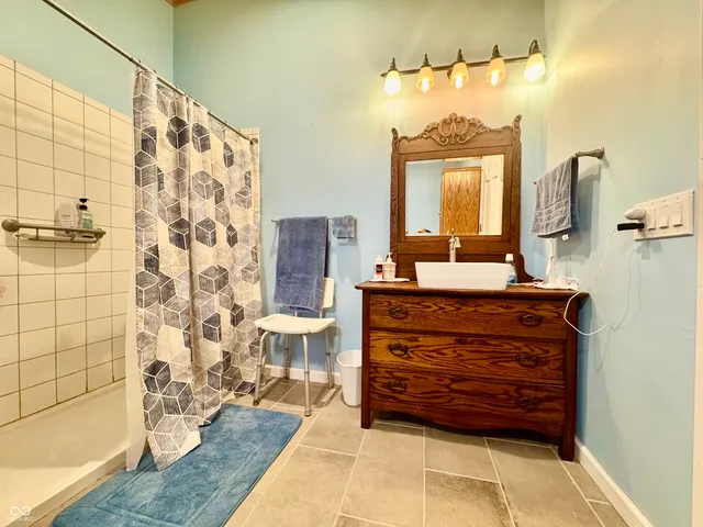 $379,900 | 6608 North County Road 550 East, Seymour, IN 47274