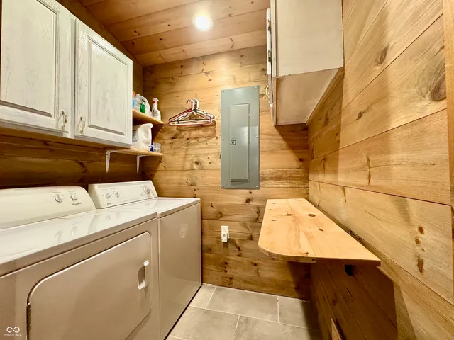 $379,900 | 6608 North County Road 550 East, Seymour, IN 47274