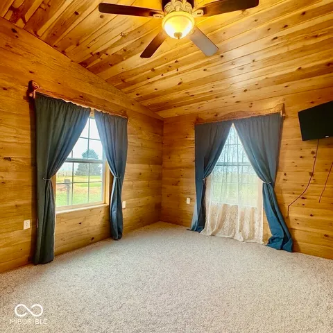 $379,900 | 6608 North County Road 550 East, Seymour, IN 47274