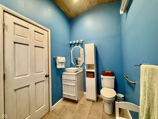 $379,900 | 6608 North County Road 550 East, Seymour, IN 47274