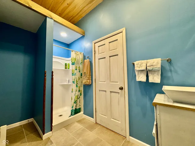 $379,900 | 6608 North County Road 550 East, Seymour, IN 47274