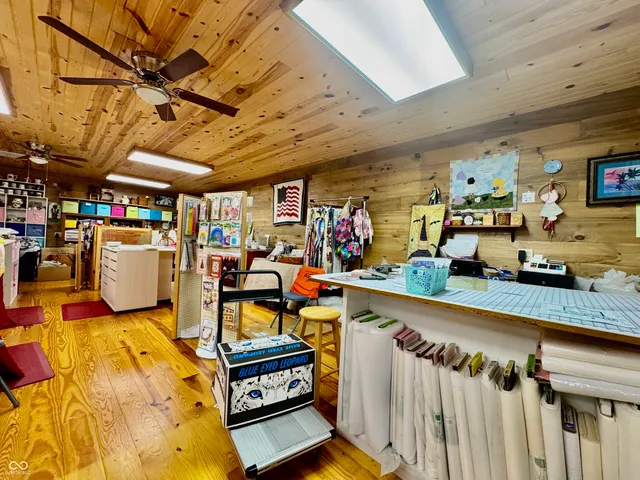 $379,900 | 6608 North County Road 550 East, Seymour, IN 47274