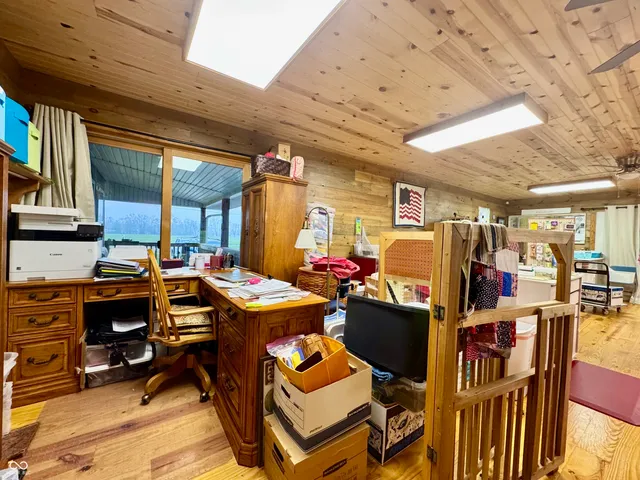 $379,900 | 6608 North County Road 550 East, Seymour, IN 47274