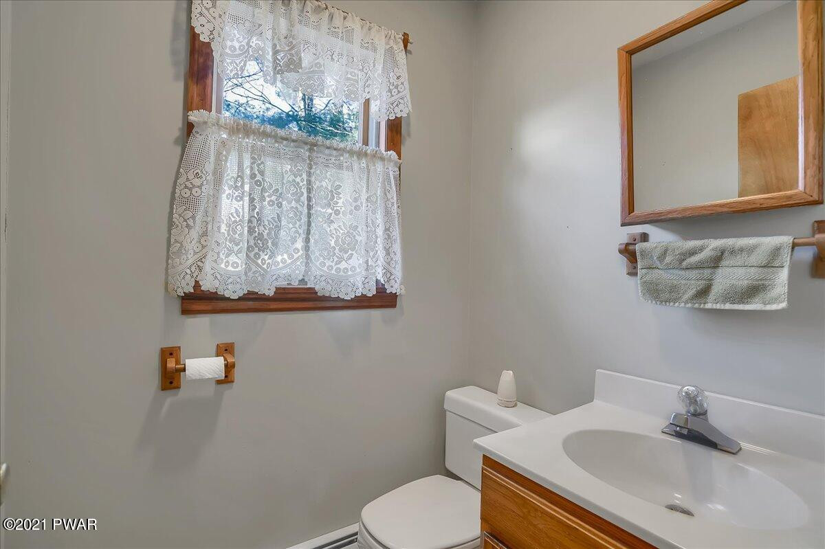 175 Schocopee Road Milford, PA 18337 - Photo 15 of 34 15-HTV1010