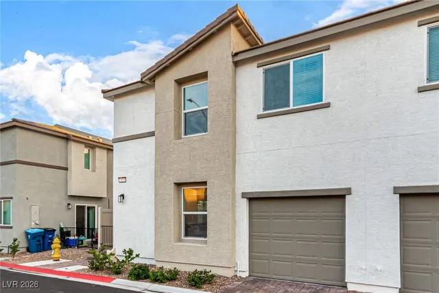 $305,000 | 2833 Champagne Gold Avenue, North Las Vegas, NV 89086