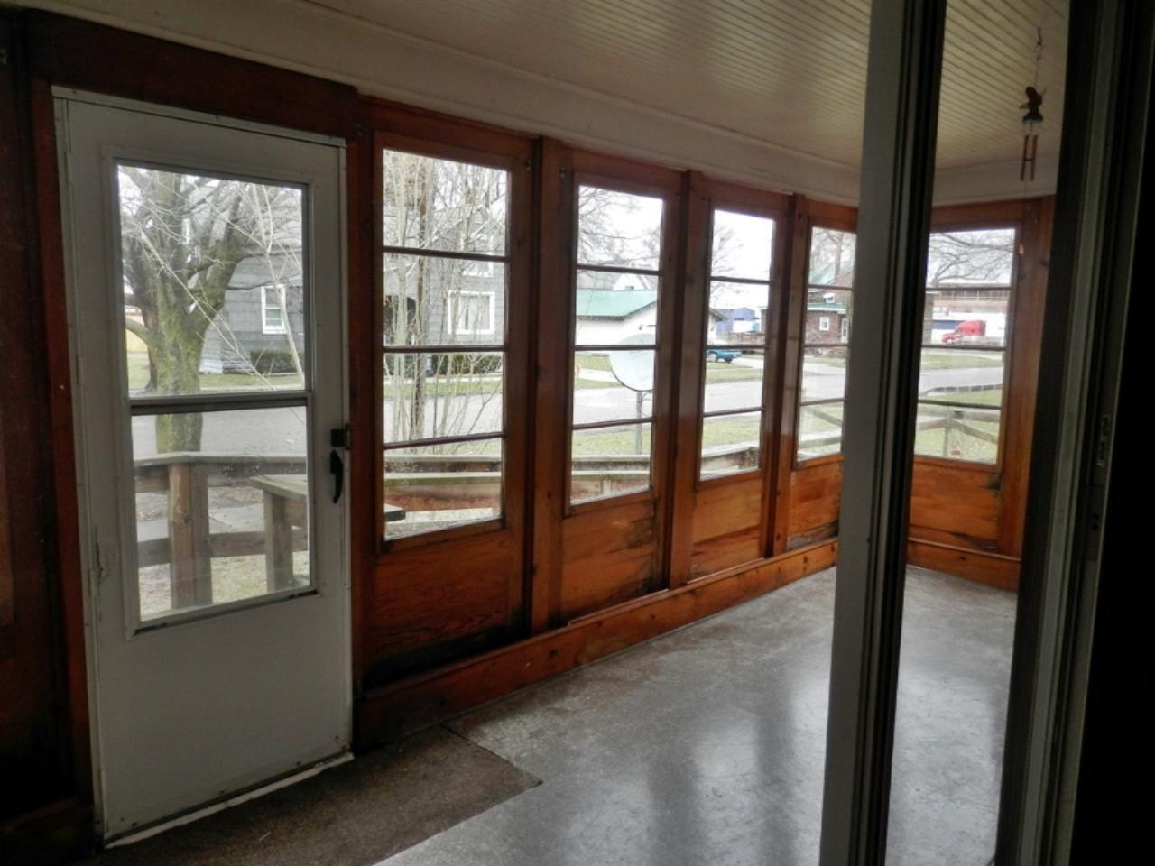603 Ramsdell Street Manistee, MI 49660 - Photo 15 of 22 3 Season Porch