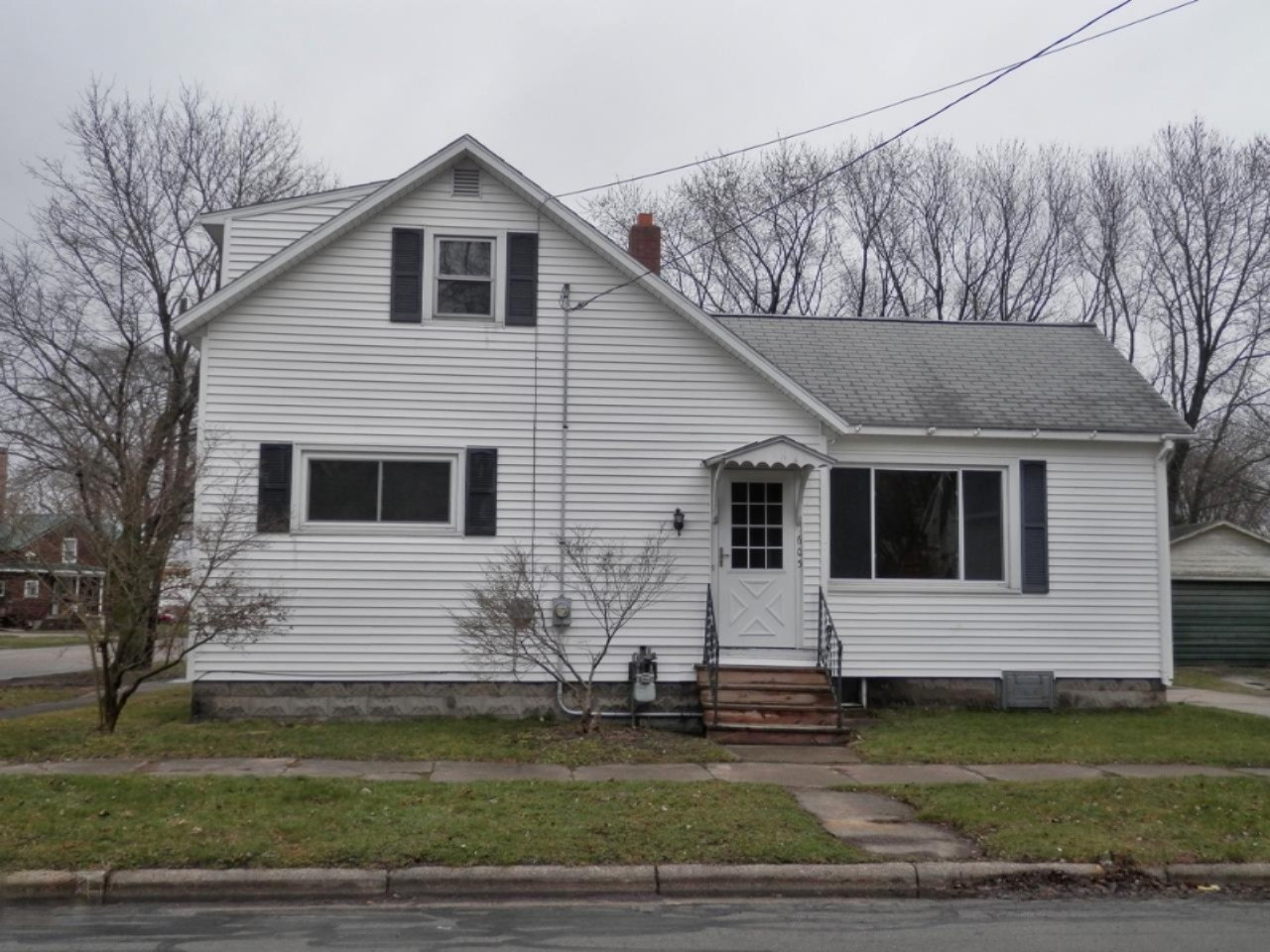 603 Ramsdell Street Manistee, MI 49660 - Photo 18 of 22 Front View