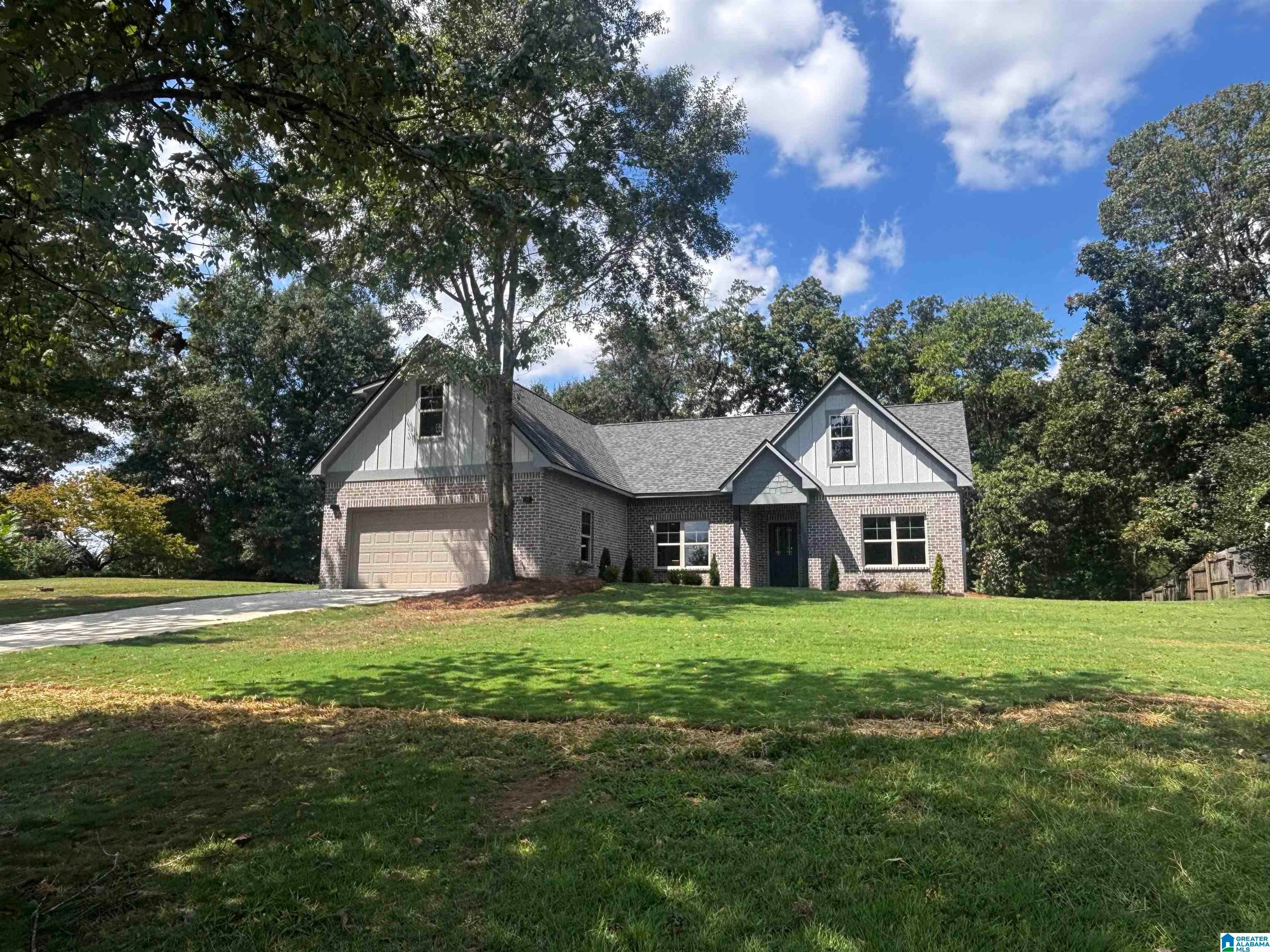 521 13th Street Southwest Alabaster, AL 35007 - Photo 1 of 19 Gallery Image 1