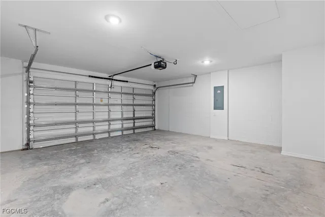 a view of a garage room