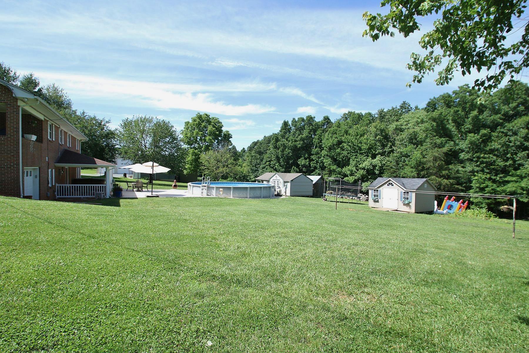 164 Standiford Road Union Hall, VA 24176 - Photo 37 of 40 a house view with a garden space