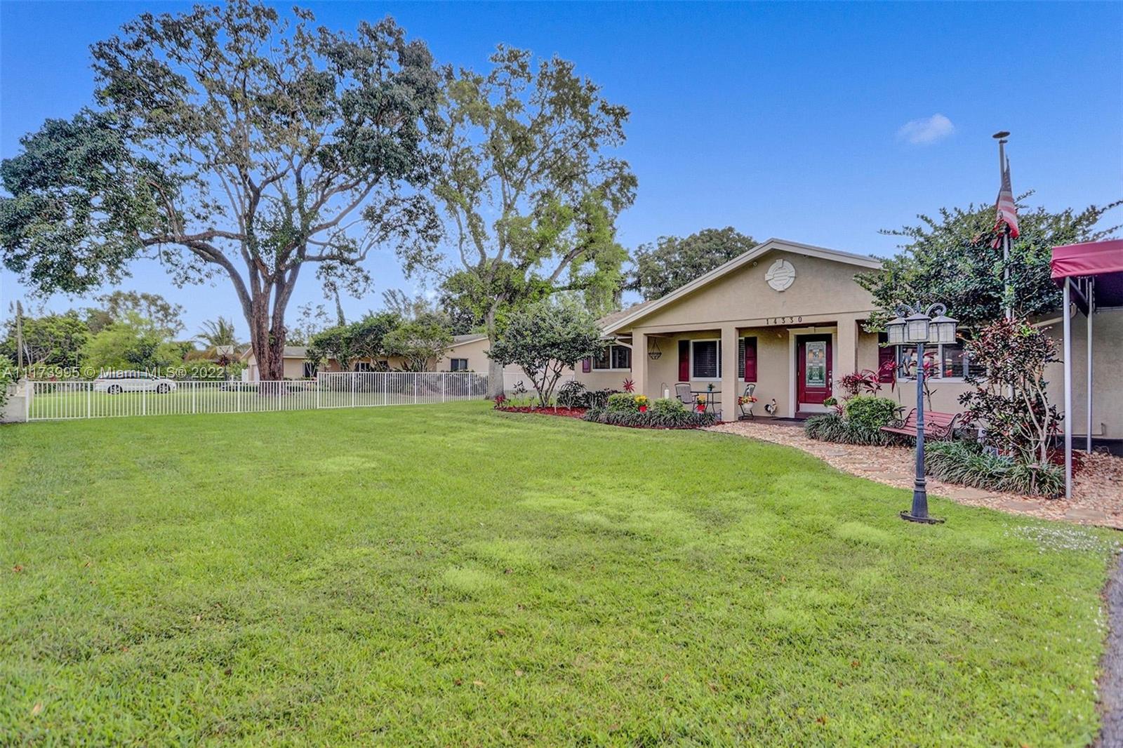 14330 Southwest 16th Street Davie, FL 33325 - Photo 11 of 68
