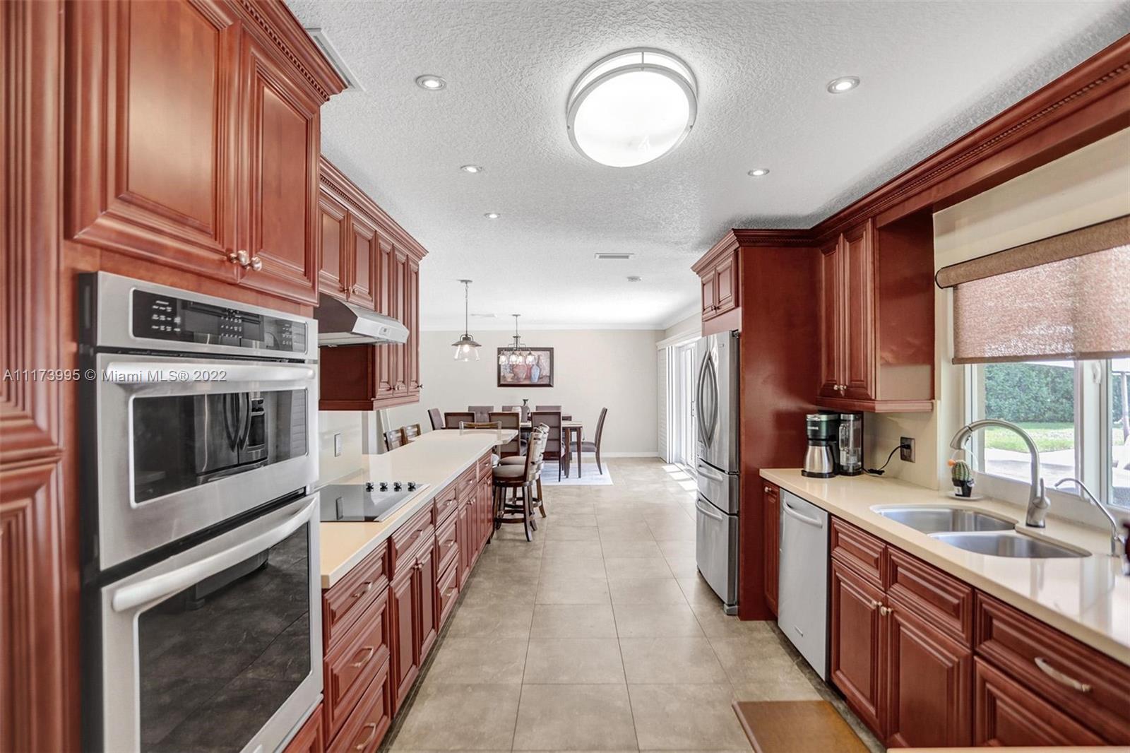 14330 Southwest 16th Street Davie, FL 33325 - Photo 18 of 68