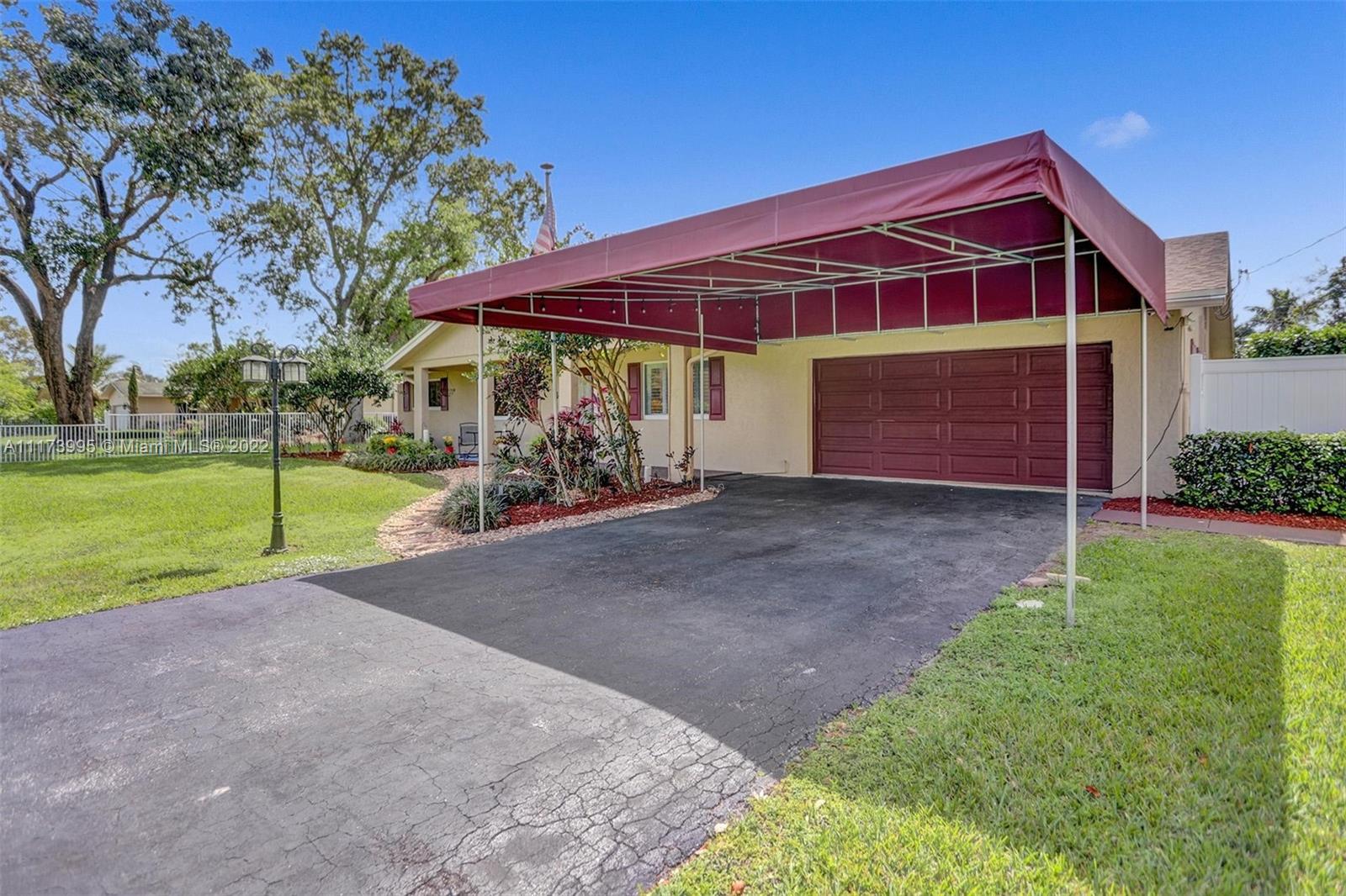 14330 Southwest 16th Street Davie, FL 33325 - Photo 7 of 68