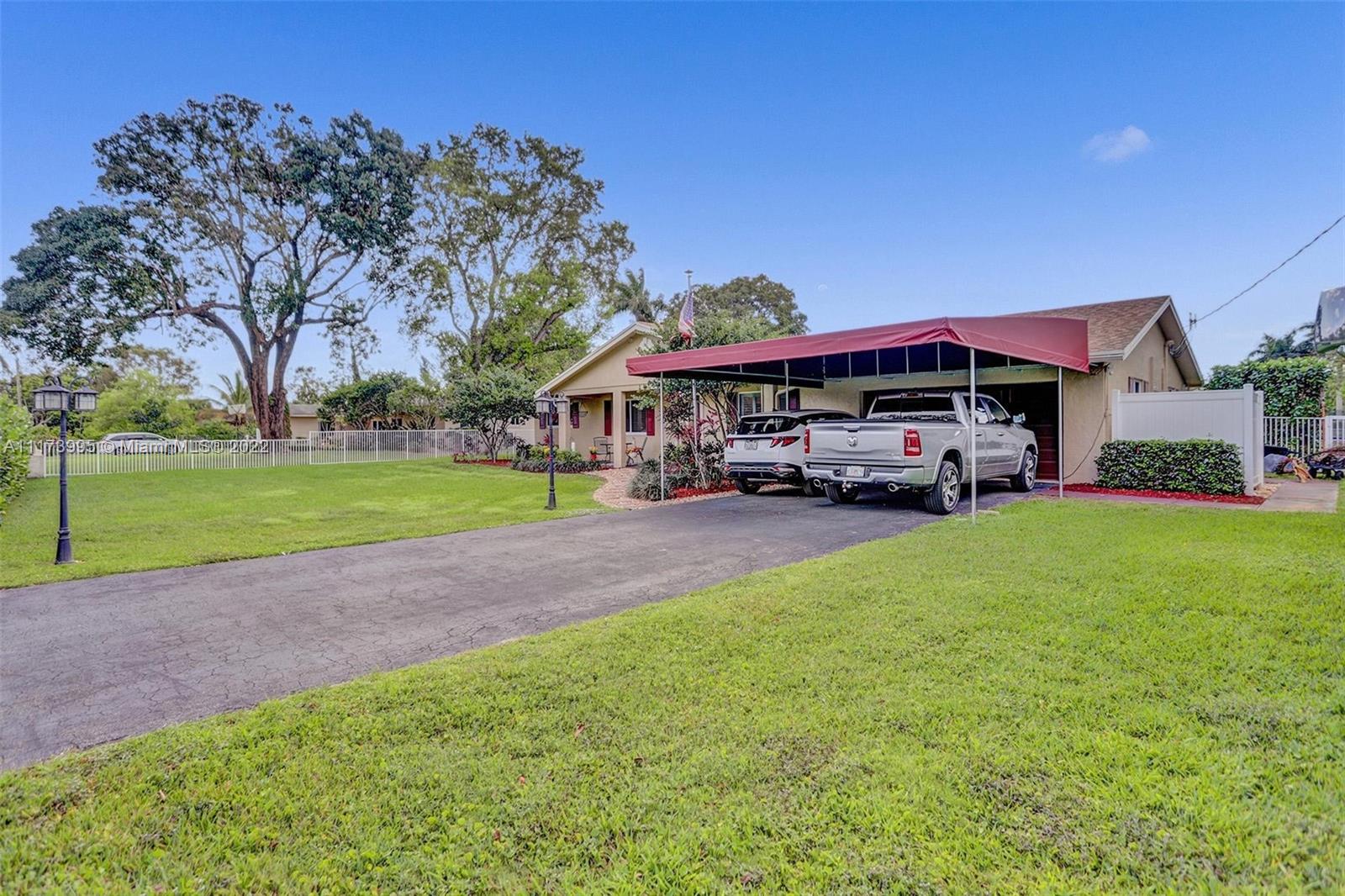 14330 Southwest 16th Street Davie, FL 33325 - Photo 10 of 68