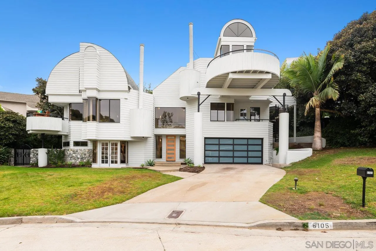 6105 Avenida Chamnez La Jolla, CA 92037 - Photo 2 of 59 a front view of building with yard