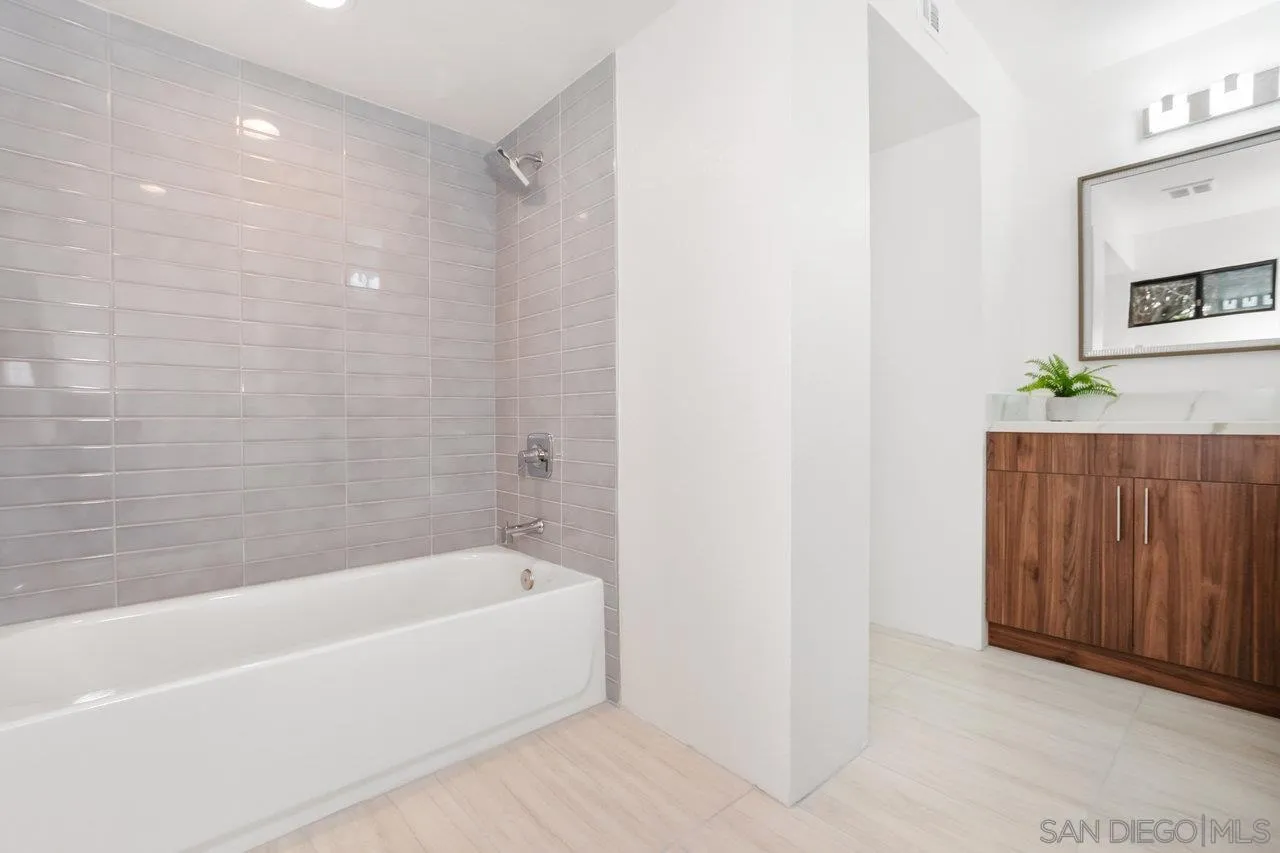 6105 Avenida Chamnez La Jolla, CA 92037 - Photo 41 of 59