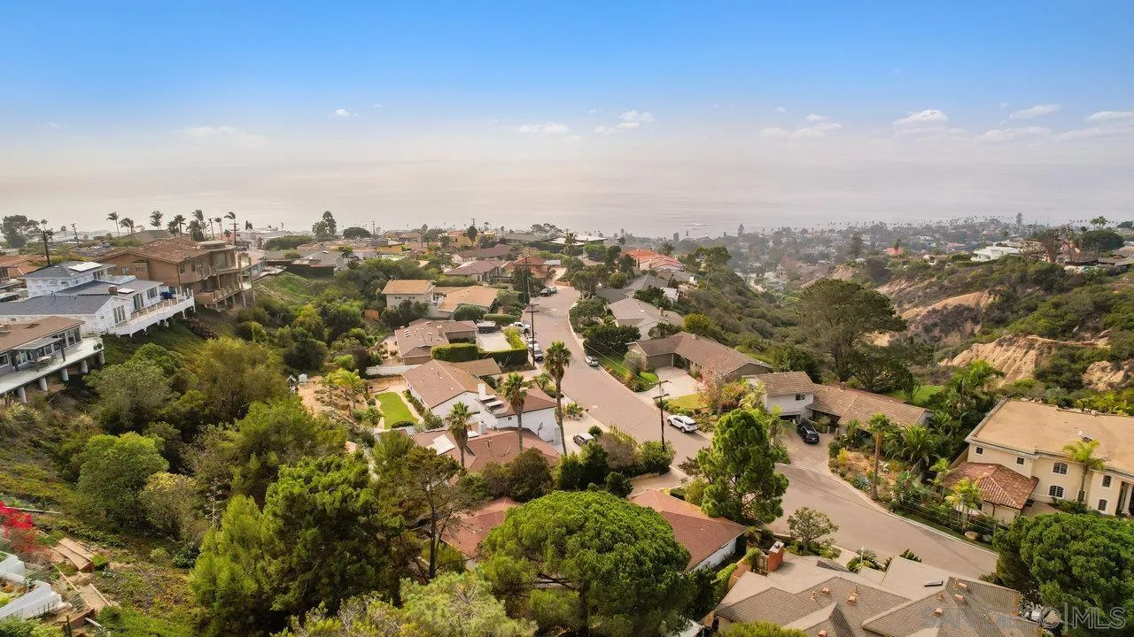 6105 Avenida Chamnez La Jolla, CA 92037 - Photo 52 of 59