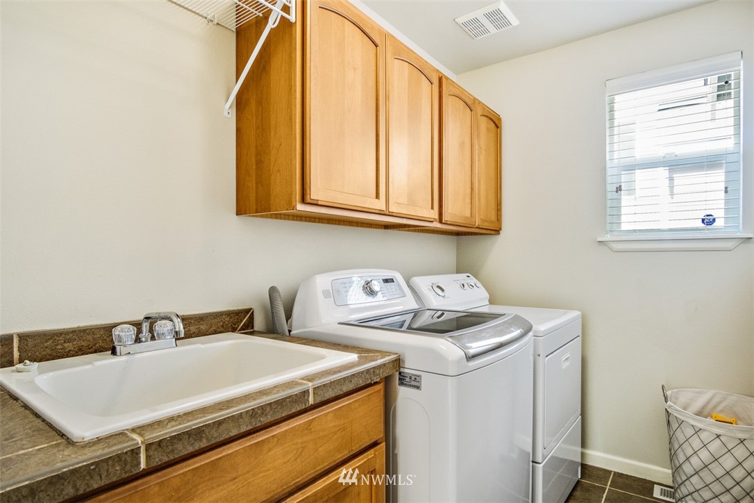 2025 Northeast 26th Place Renton, WA 98056 - Photo 22 of 25