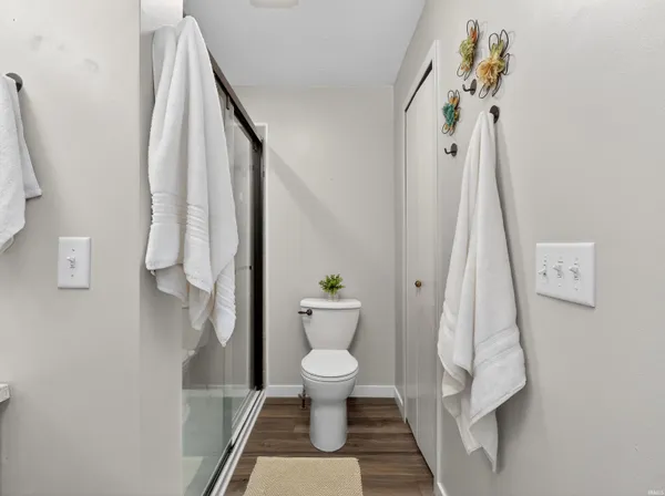 $324,900 | 700 South Lakeside Drive, Unit 6, Syracuse, IN 46567