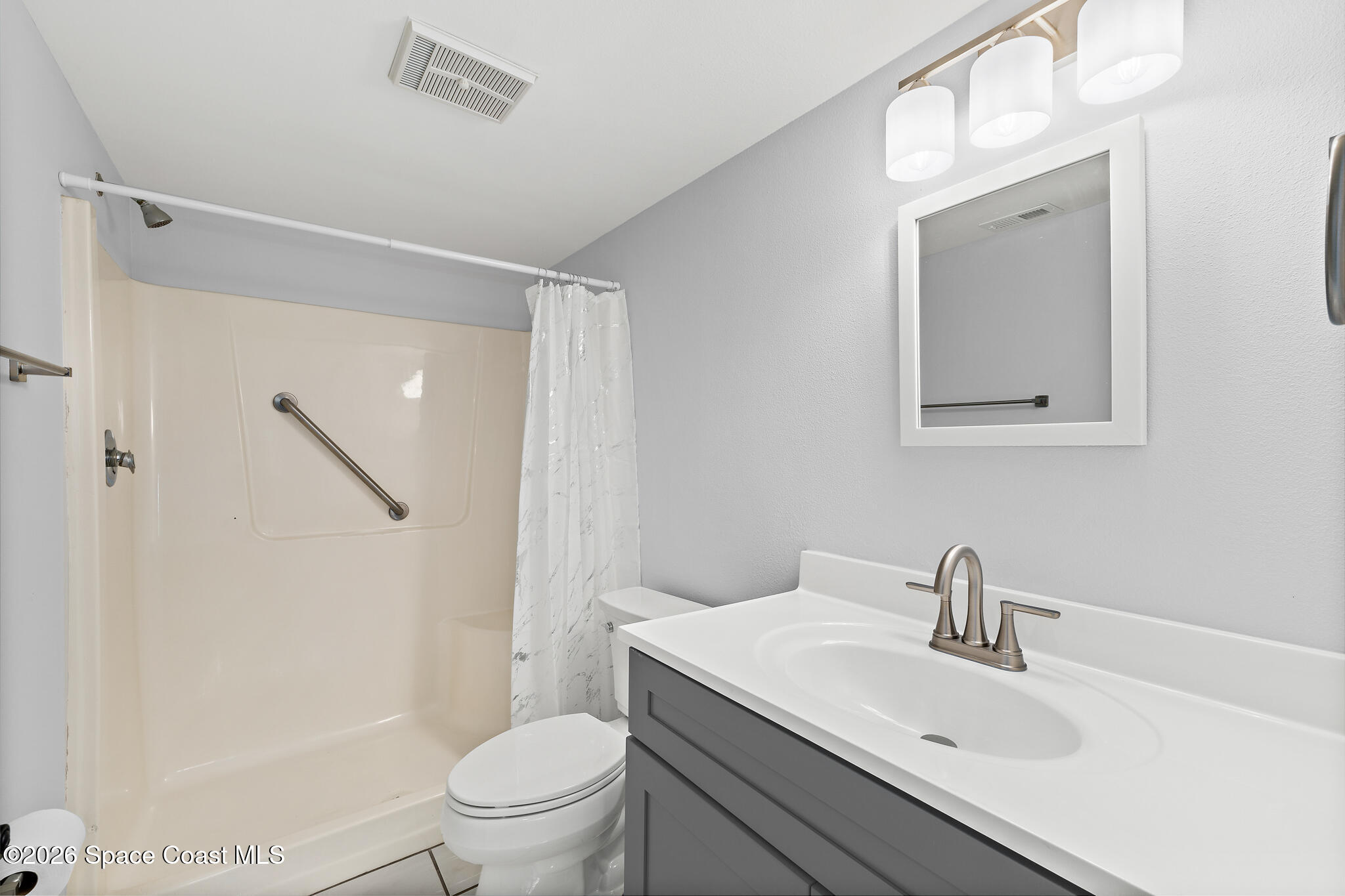 1720 Murrell Road, Unit 120 Rockledge, FL 32955 - Photo 12 of 33 Primary Bathroom