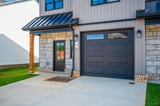 a view of outdoor space and garage