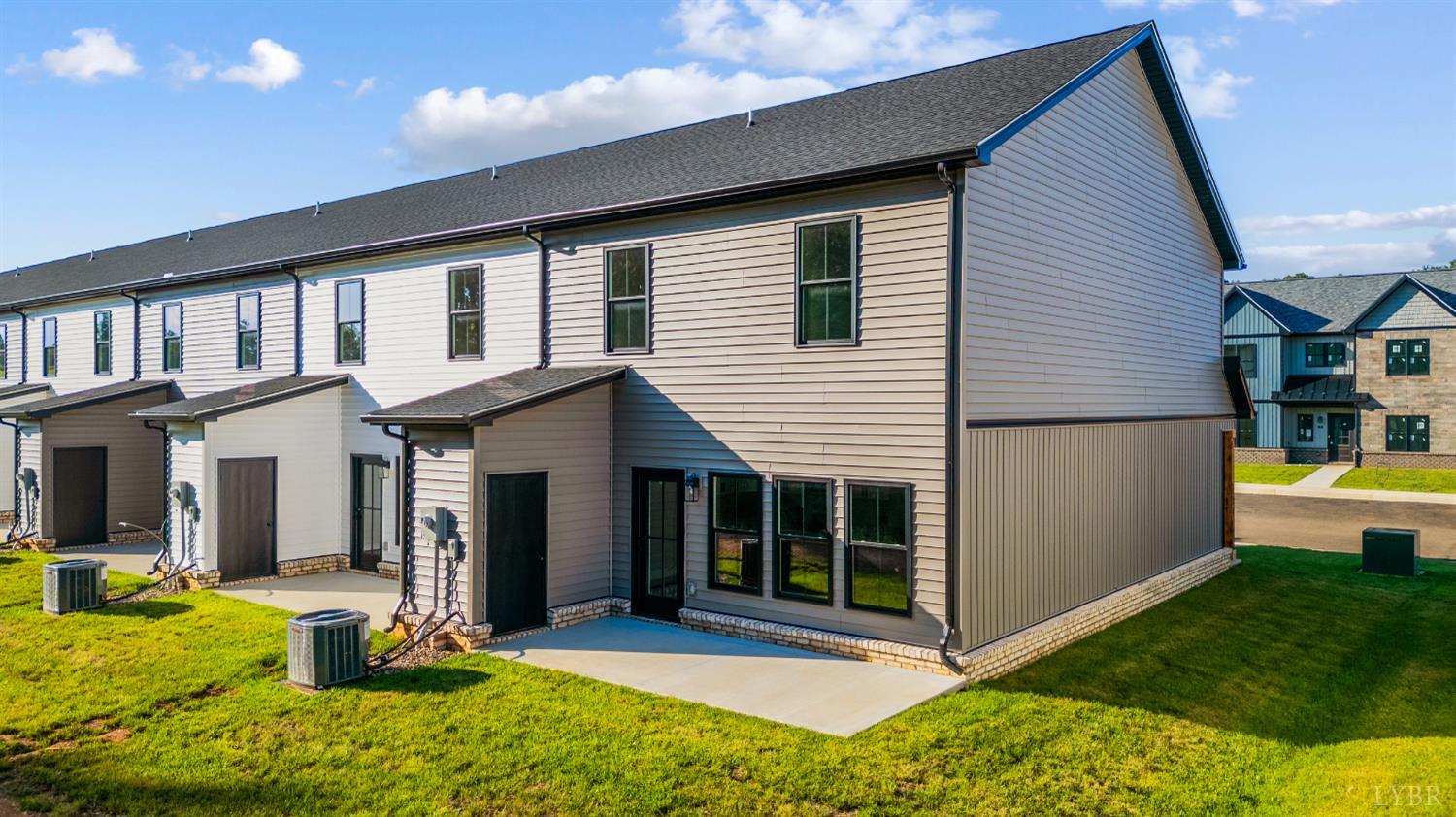 87 Luke Court Rustburg, VA 24588 - Photo 4 of 39