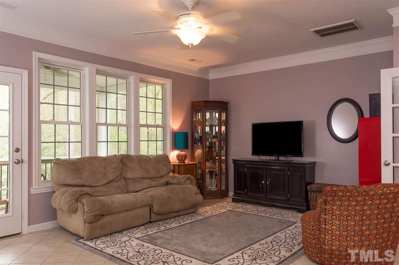 3064 Settle In Lane Raleigh, NC 27614 - Photo 5 of 16 Gallery Image 5