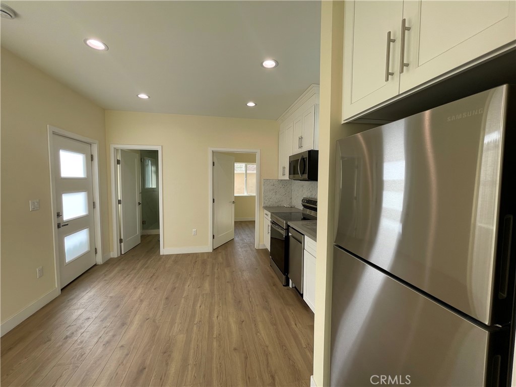 2739 Sycamore Avenue, Unit A Montrose, CA 91020 - Photo 3 of 17