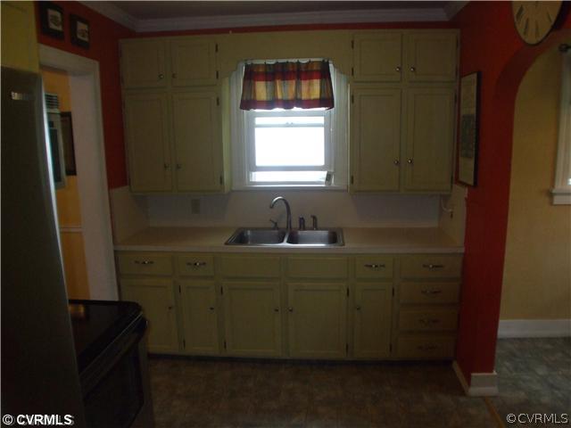 2808 Maplewood Road Richmond, VA 23228 - Photo 6 of 12 Kitchen