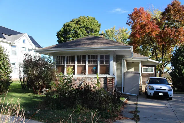 $305,000 | 441 Jefferson Street, Oregon, WI 53575