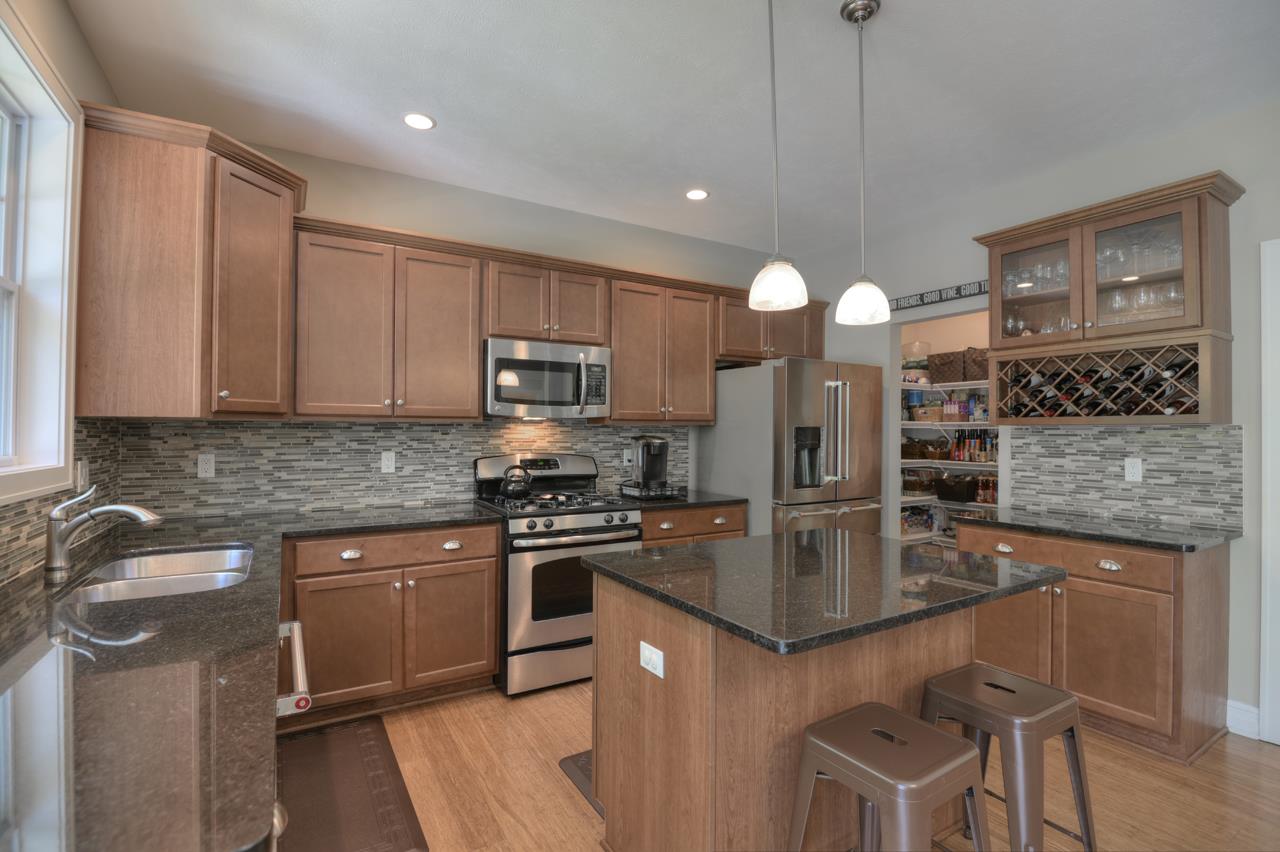724 Walnut Ridge Traverse City, MI 49686 - Photo 18 of 55 1864638-17.JPG